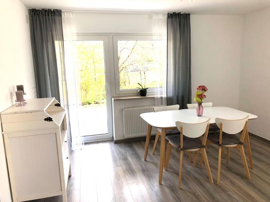 Schoene Ferienwohnung Direkt Am Neckar Deißlingen Buitenkant foto